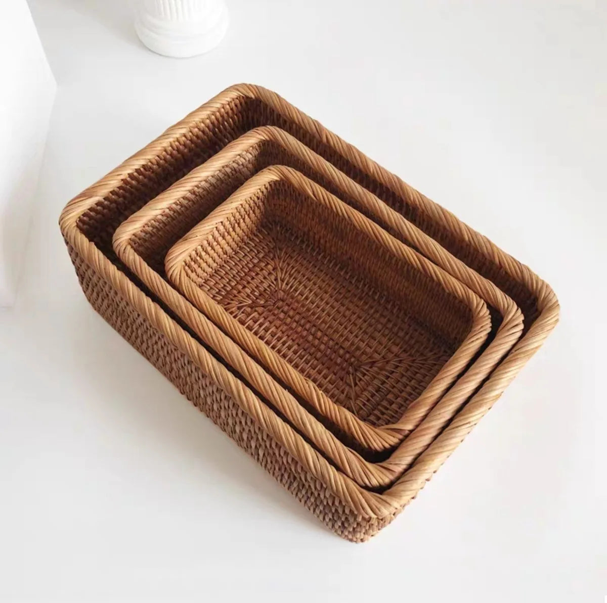 Cesta de mimbre tejida a mano, cesta de fruta, té, aperitivos, pan, caja de almacenamiento Rectangular para cosméticos, suministros de cocina para el hogar