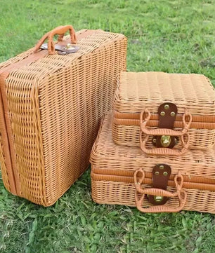 OakTrail Picnic · Maleta de ratán tejida
