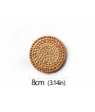 Posavasos e Individuales Marula Coil tejidos de ratán · Set decorativo apilable